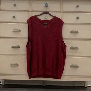 Men’s maroon vest